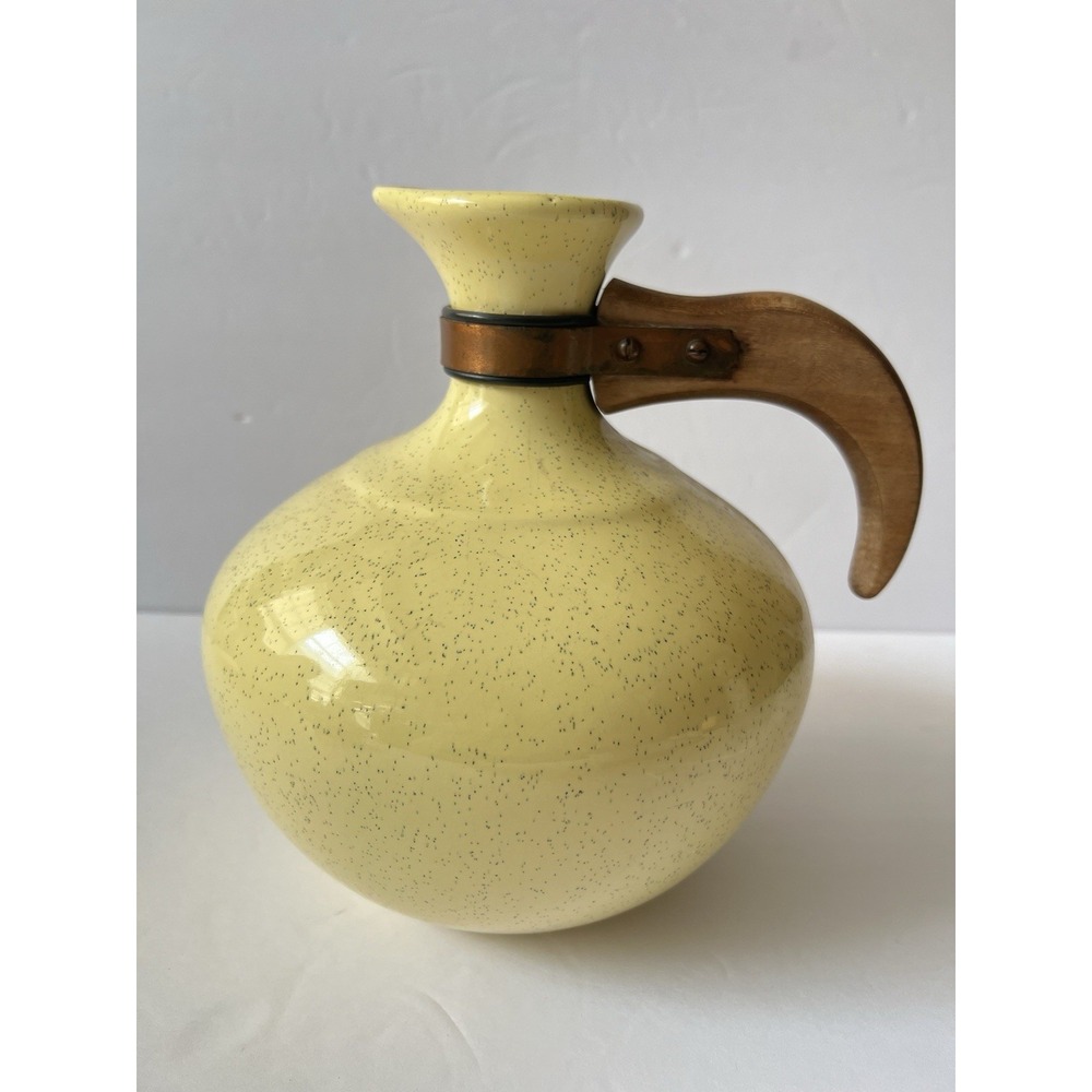 Bauer Los Angeles‎ Pastel Yellow Speckled Pitcher Carafe